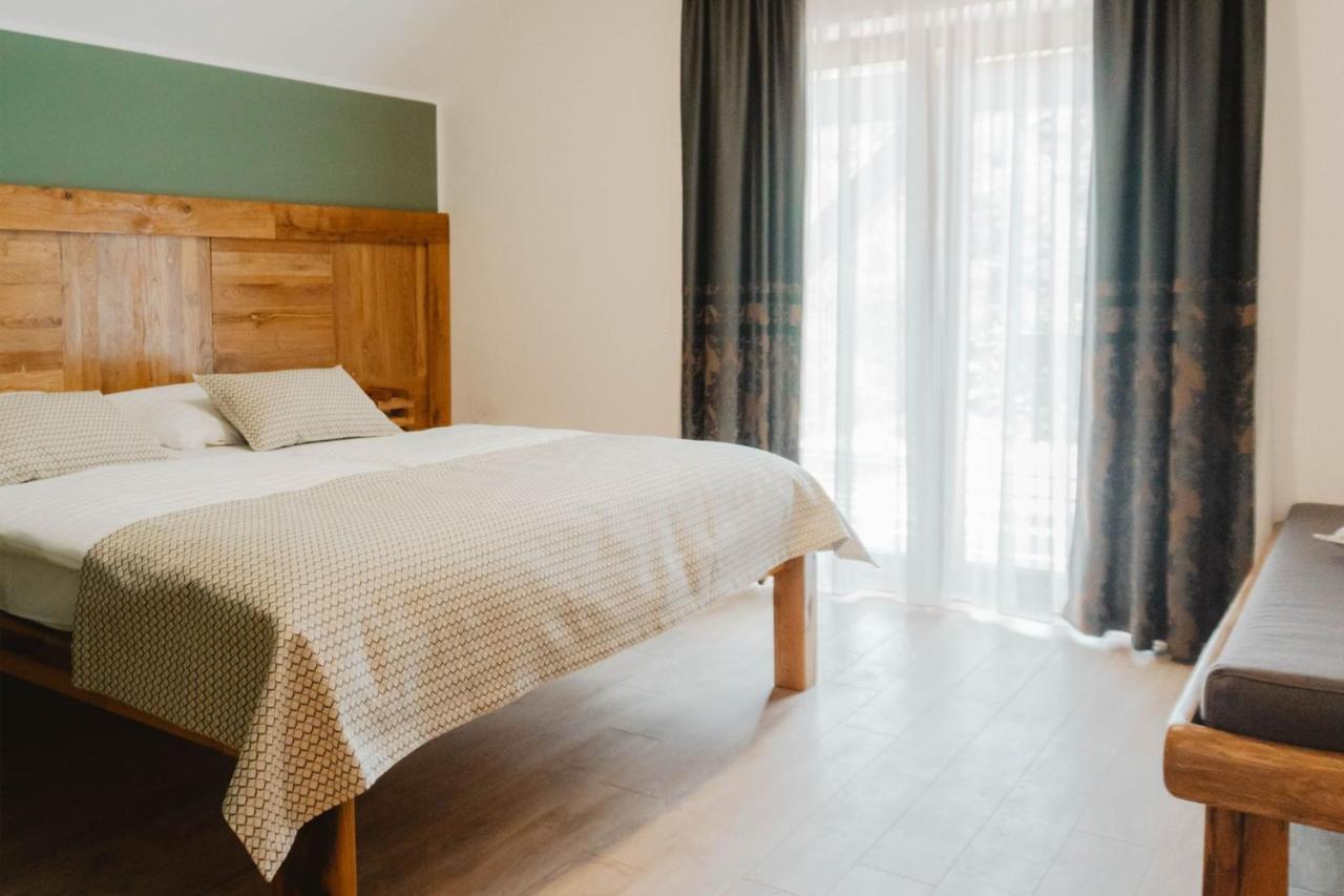 Penzion House Mrzlin Grad Korenica Exteriér fotografie